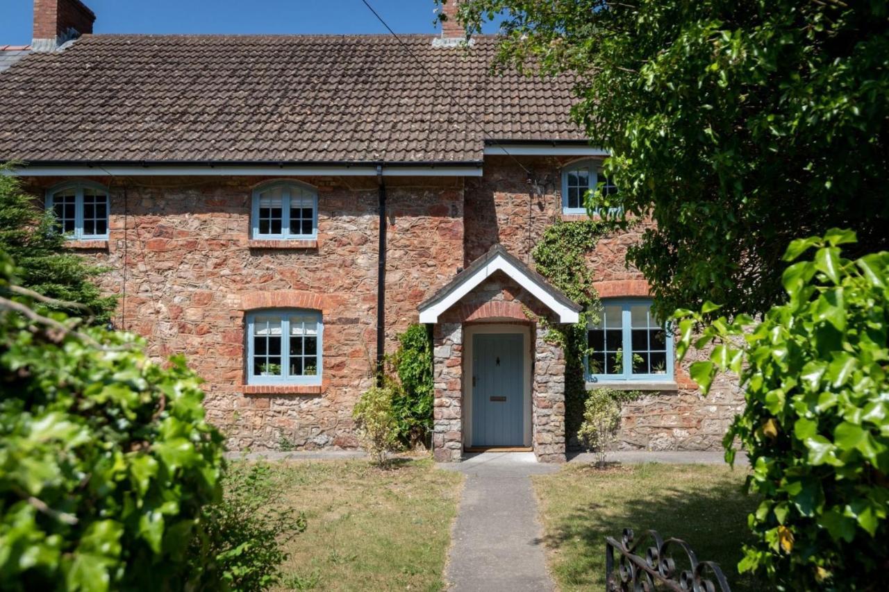 Teacher'S Cottage Оксвич Экстерьер фото